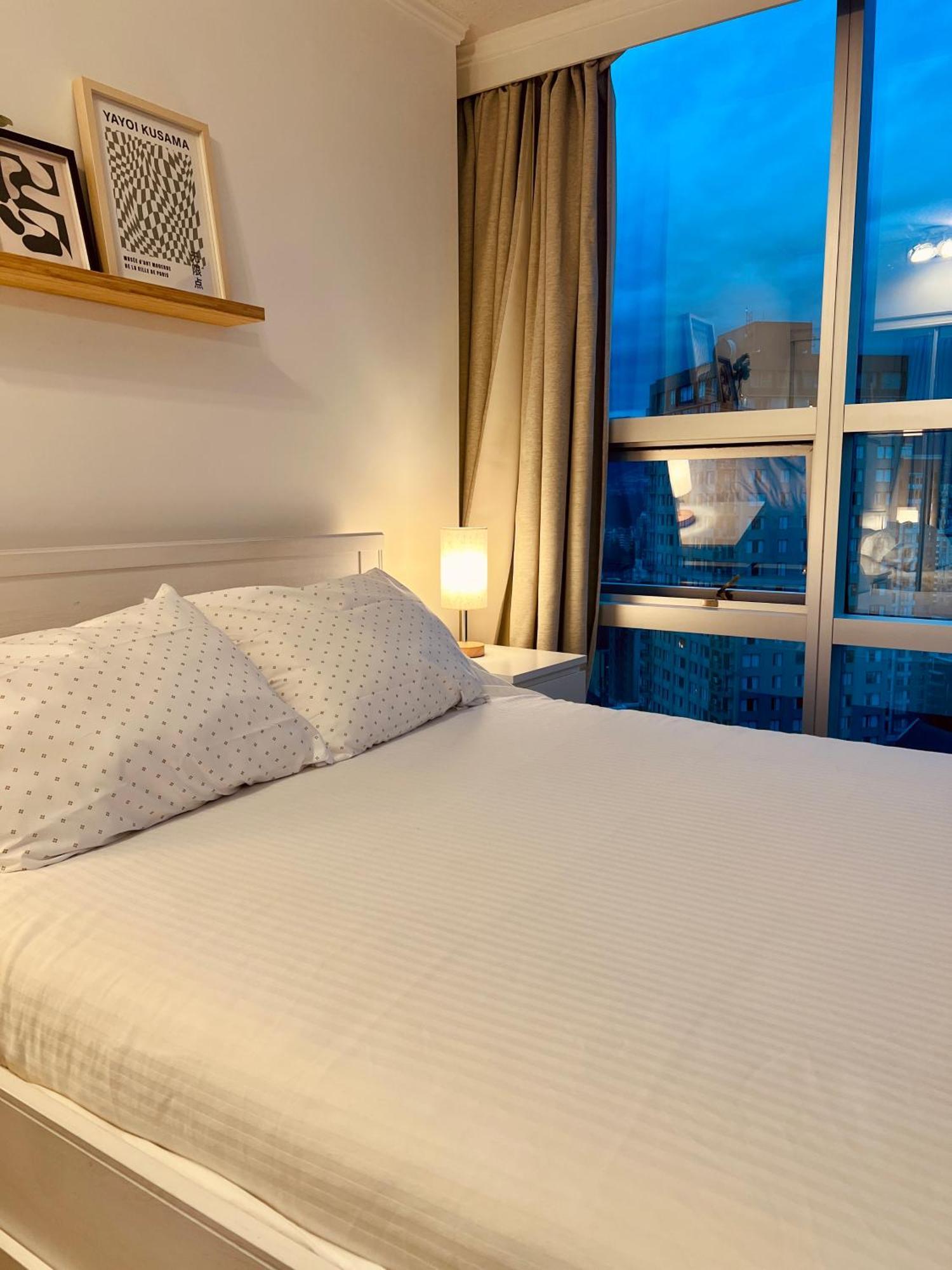 Stunning Skyline Views In A Cozy And Stylish Abode Apartment Vancouver Ngoại thất bức ảnh