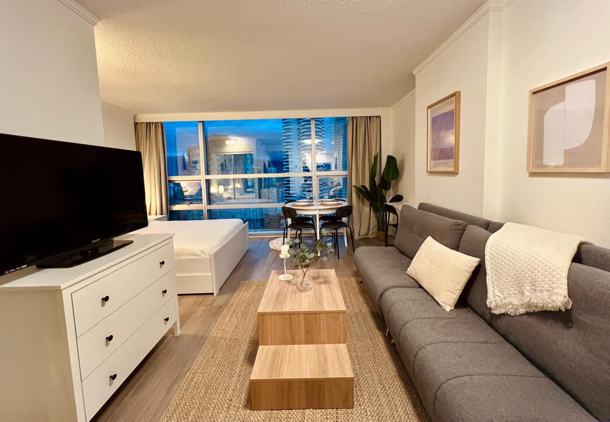 Stunning Skyline Views In A Cozy And Stylish Abode Apartment Vancouver Ngoại thất bức ảnh