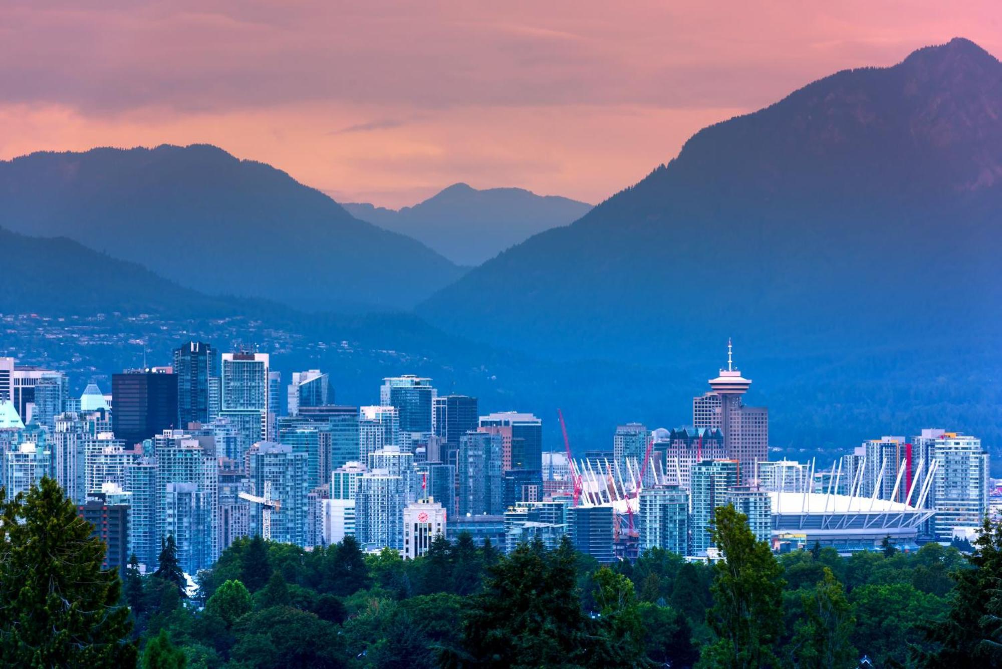 Stunning Skyline Views In A Cozy And Stylish Abode Apartment Vancouver Ngoại thất bức ảnh